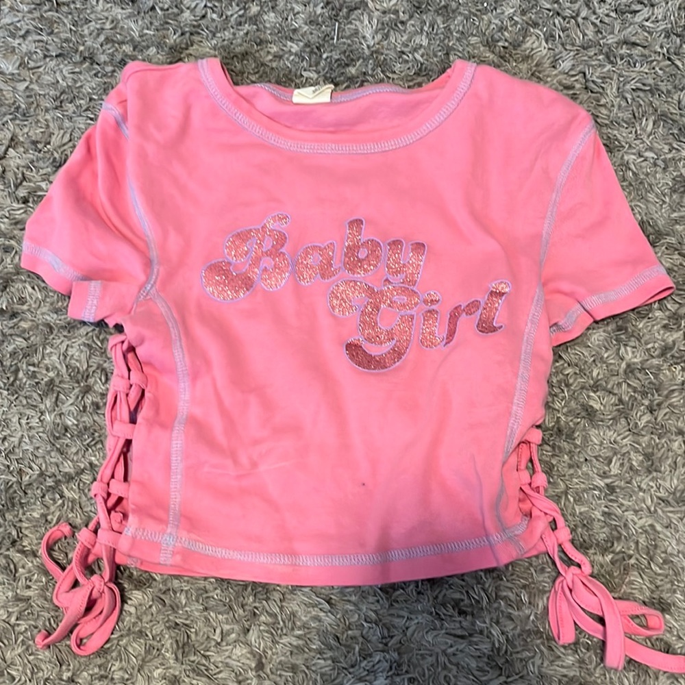 Cut out trendy baby doll style crop top